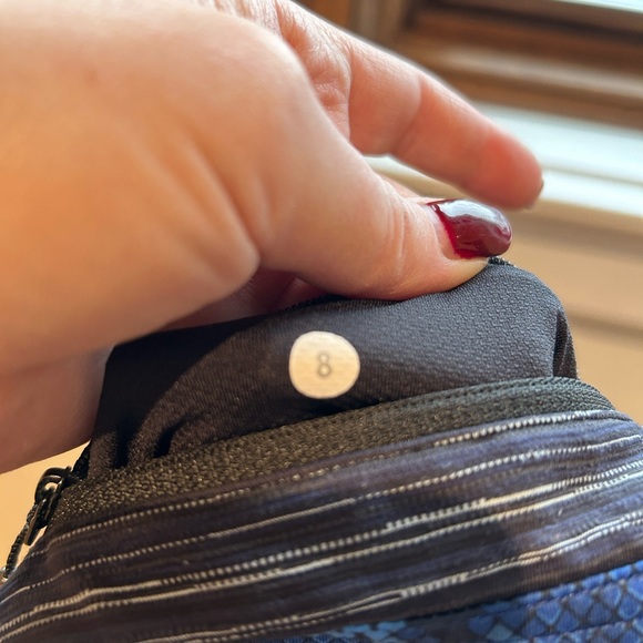 Lululemon Workout Pants - Picture 4 of 8